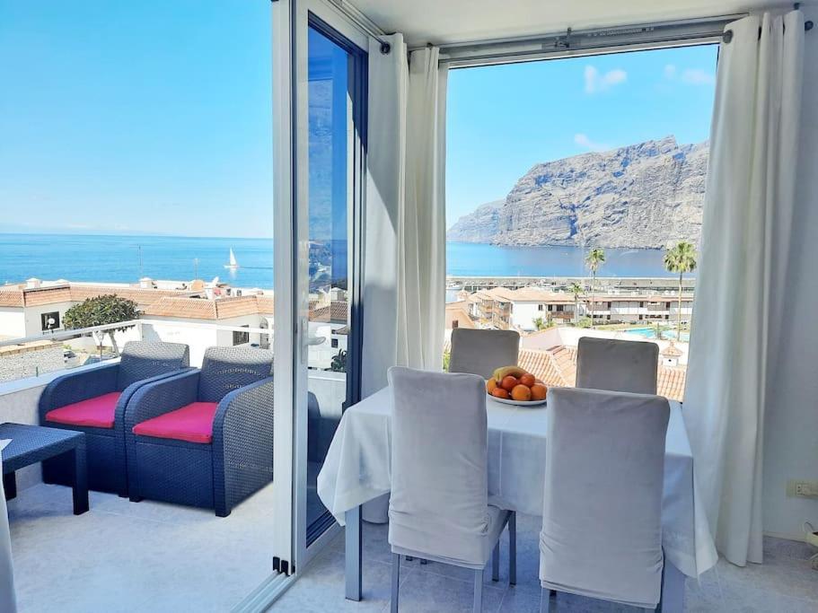 Amazing View Los Gigantes & La Gomera Διαμέρισμα Acantilado de los Gigantes Εξωτερικό φωτογραφία