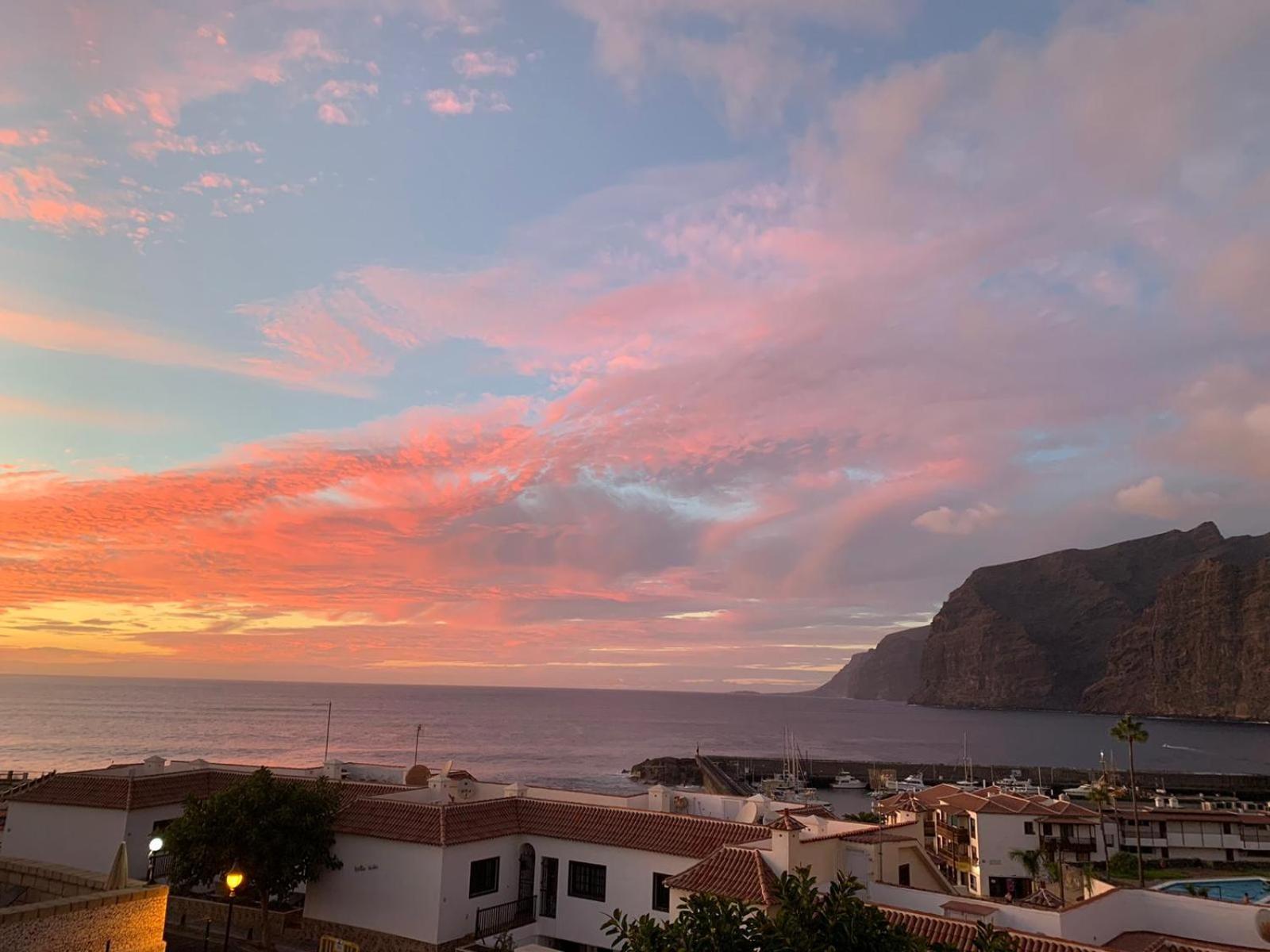 Amazing View Los Gigantes & La Gomera Διαμέρισμα Acantilado de los Gigantes Εξωτερικό φωτογραφία